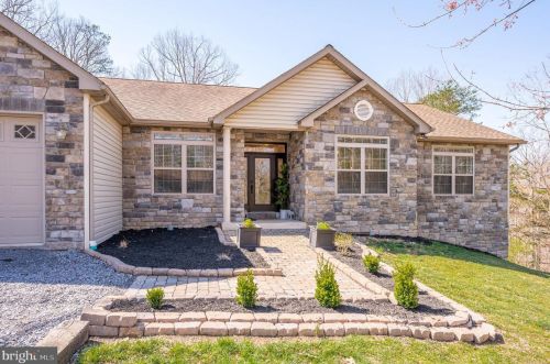487 Vixen Ln, Gerrardstown WV  25420-4459 exterior
