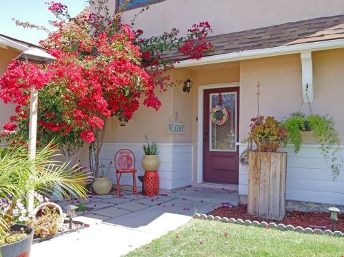1518 Kane Ave, Simi Valley, CA 93065-3625