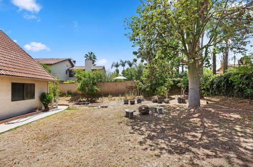 2662 Sovereign Way, Riverside CA  92506-5120 exterior