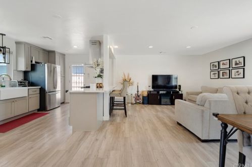 5521 Myra Ave, Cypress, CA 90630-4560