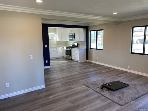 985 Palm Ave, Beaumont, CA 92223-1919