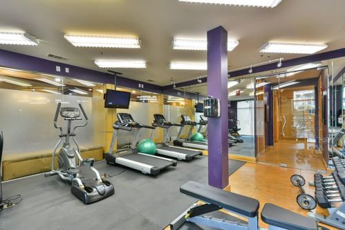 390 17th St, Atlanta GA  30363-2000 exterior