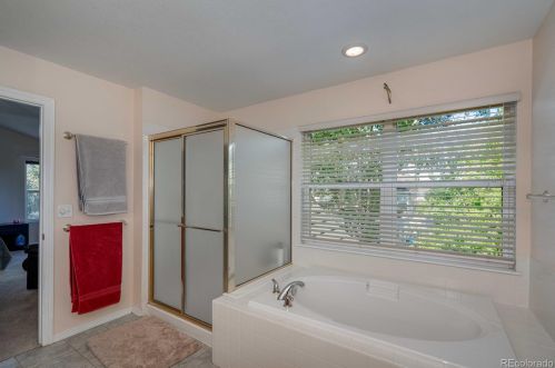 15454 Powers Dr, Aurora CO 80015-4239 exterior