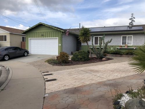 808 Loquat Ct, El Cajon, CA 92020-4926