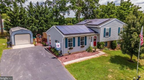 16902 Hampshire Dr, Williamsport, MD 21795-3180