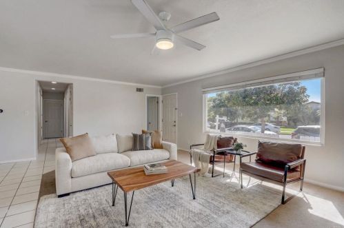 549 Roselle Ave, El Cajon, CA 92021-6321