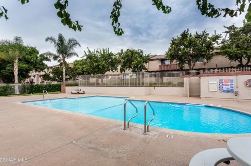 2449 Chandler Ave, Simi Valley CA  93065-0940 exterior