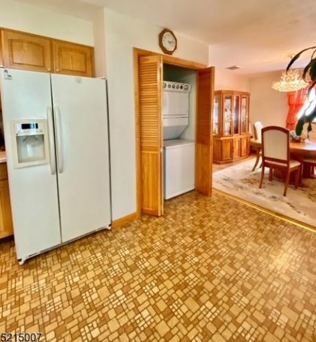 73 Lawrence Dr, Hackettstown NJ  07840-2525 exterior