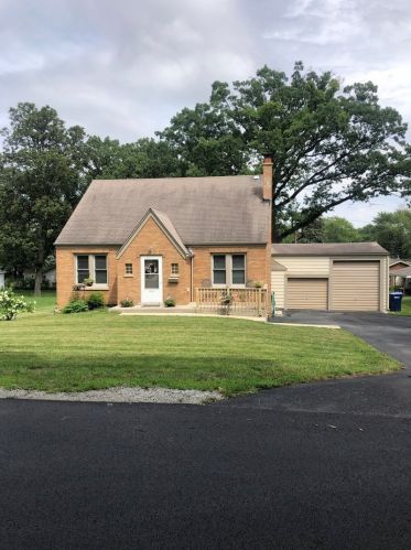 11201 Worth Ave, Worth, IL 60482-1820