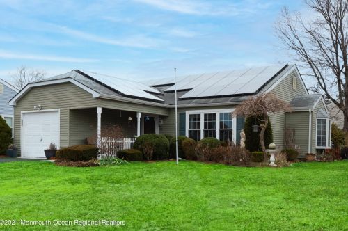 66 Red Hill Rd, Lakehurst, NJ 08759-6622