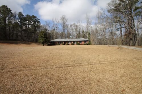 649 Mountain Rd, Holly Springs, GA 30188-2229