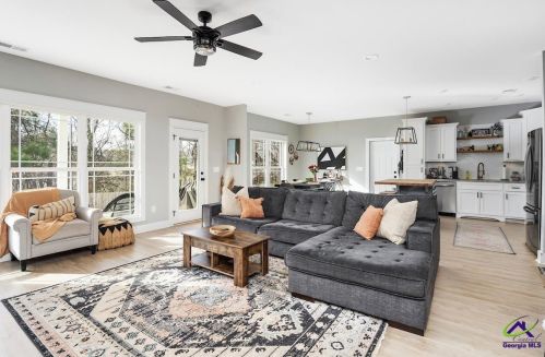 612 Huntwood Ln, Kathleen, GA 31047-3344