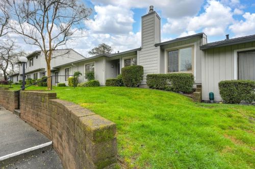 5634 Spyglass Ln, Citrus Heights, CA 95610-7711