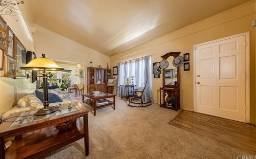 1502 Center St, Redlands, CA 92373-7009