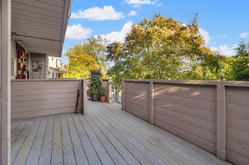 416 Crescent Ave, Sunnyvale CA  94087-2755 exterior