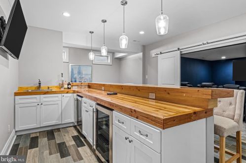 605 Warwick Rd, Tavistock NJ  08033-3926 exterior