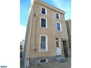 140 Seville St, Philadelphia PA  19127-1812 exterior