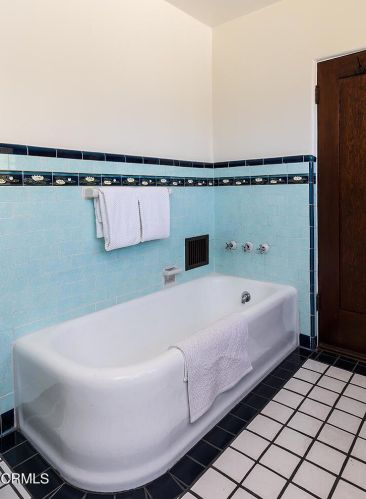 1408 Cordova Ave, Glendale CA  91207-1532 exterior