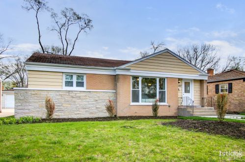 662 Clarendon Ave, Arlington Hts IL  60004-4902 exterior