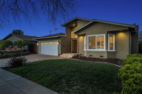 1083 Cloverbrook Dr, San Jose, CA 95120-1810