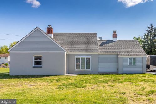 10 Somers Ave, Clarksboro, NJ 08020-1317