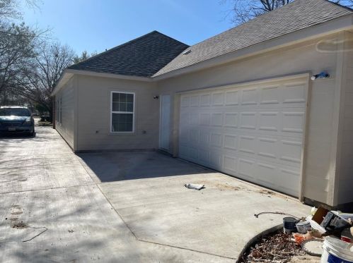 4129 Knox St, Fort Worth TX  76119-5098 exterior