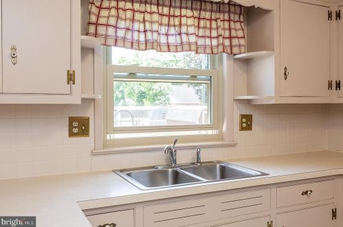 54 Sunrise Ave, Lancaster PA  17601-3942 exterior