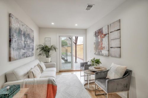 260 Girard St, San Francisco CA 94134-2110 exterior