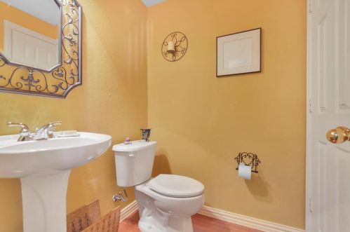 4321 Saginaw Ln, Carrollton TX 75010-1187 exterior