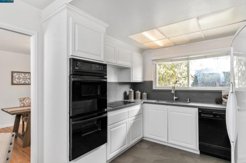 1764 Sattler Dr, Concord CA  94519-1511 exterior