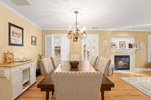 51 Rodwell Ave, Greenwich, CT 06830-6170