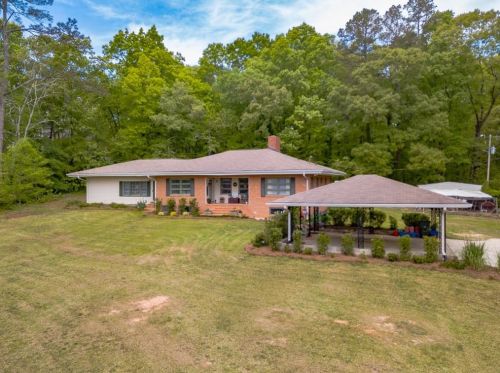 2983 Lee Rd, Lithonia, GA 30039-5503