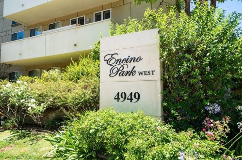 4949 Genesta Ave, Van Nuys, CA 91316-3401