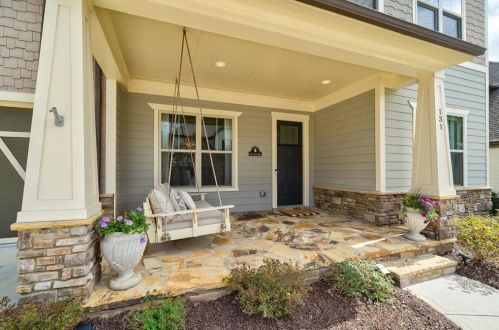 131 Austin Dr, Atlanta, GA 30328-6115