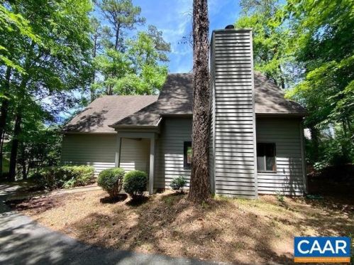 50 Stone Mill Ct, Charlottesville, VA 22902-8782