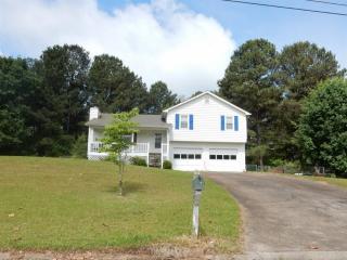 275 Lost Meadows Dr, Dallas, GA 30157-9562