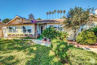 905 Mesa Dr, Camarillo, CA 93010-1343