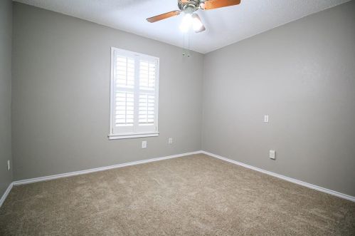 6900 Penhurst Dr, Fort Worth TX 76133-6422 exterior