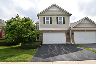 345 Mayborne Ln, Geneva, IL 60134-4699