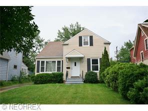 2397 Queenston Rd, Cleveland OH  44118-3611 exterior