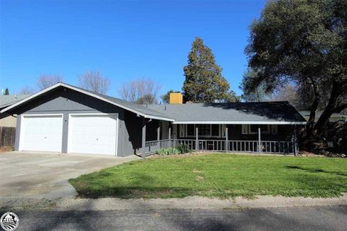 10140 Fallen Leaf Dr, Jamestown, CA 95327-9751