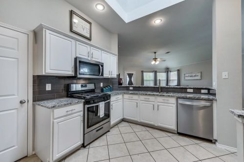 509 Flowering Plum Ln, Fort Worth TX  76140-6558 exterior