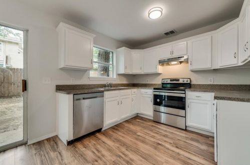 9905 Crystal Valley Way, Dallas TX  75227-5235 exterior