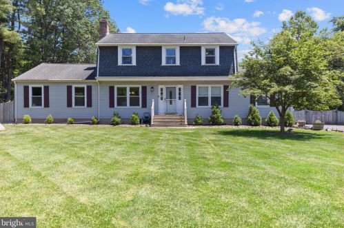524 Hamden Rd, Annandale, NJ 08801-3459