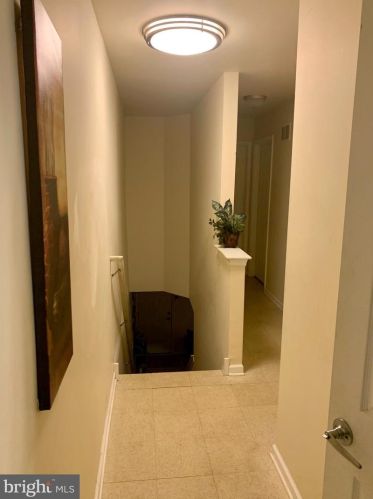 1061 Langham Ave, Camden NJ 08103-2817 exterior