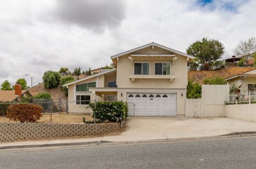 2112 Camino De Las Palmas, Lemon Grove, CA 91945-3334