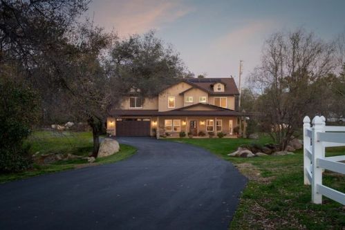 2319 Newcastle Rd, Newcastle, CA 95658-9758