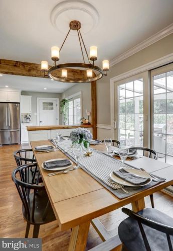 1220 Country Club Dr, Lancaster PA  17601-5208 exterior