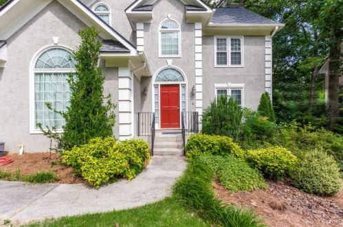 996 Gentry Ln, Marietta, GA 30064-3881