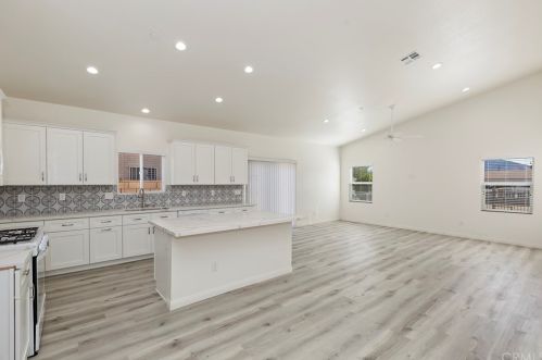 4847 Hedrick Ave, Riverside CA  92505-1367 exterior